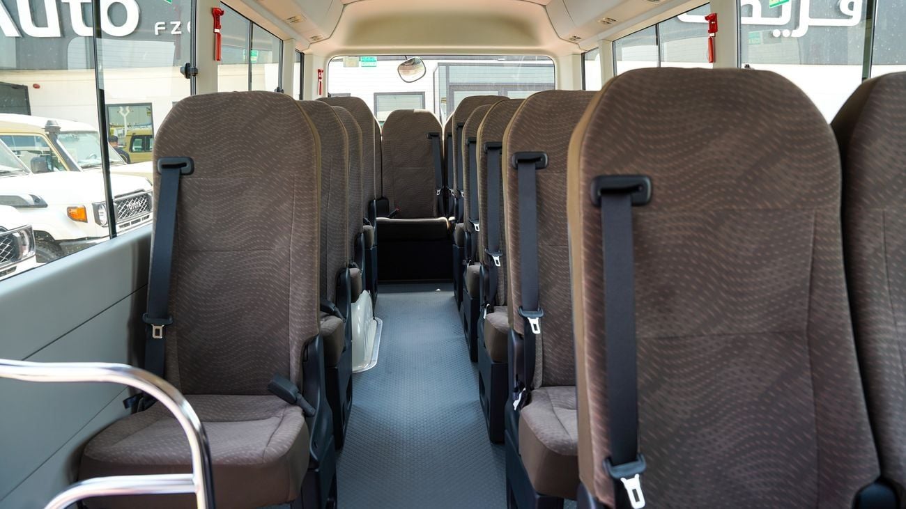 Toyota Coaster TOYOTA COASTER COASTER 4.2L DIESEL 23 STS 26 YM