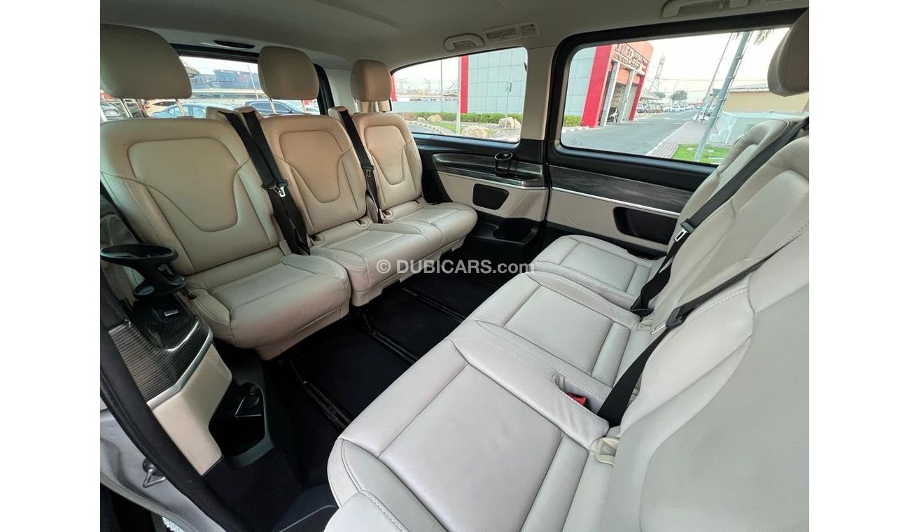 Mercedes-Benz V 250 MERCEDES BENZ V250 2020 GCC FULL SERVICE AGENCY HISTORY ORIGINAL PAINT