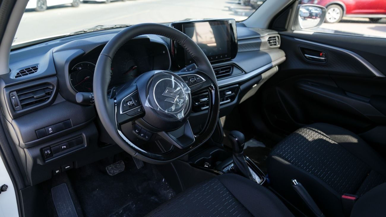 سوزوكي سويفت جديد كلياً 2026 سوزوكي سويفت GLX (N-SWI12-P-26) 1.2 لتر | 5 مقاعد | هاتشباك | مواصفات أفريقية | للتص