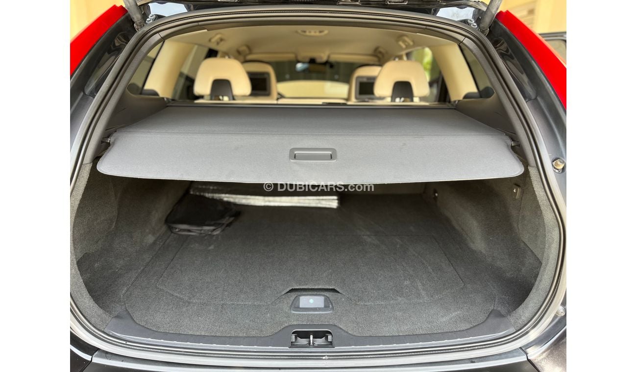 Volvo XC60 T6 Premium R Design