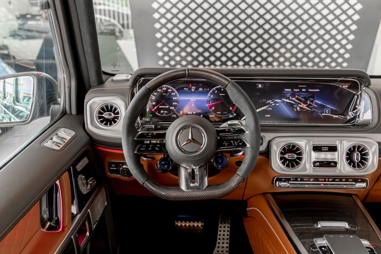 مرسيدس بنز G 63 AMG Double Night Pack|Fully Loaded|2026 Fully Cardbon Fiber |Gargash Auto Warranty PERFOMANCE PACKAGE