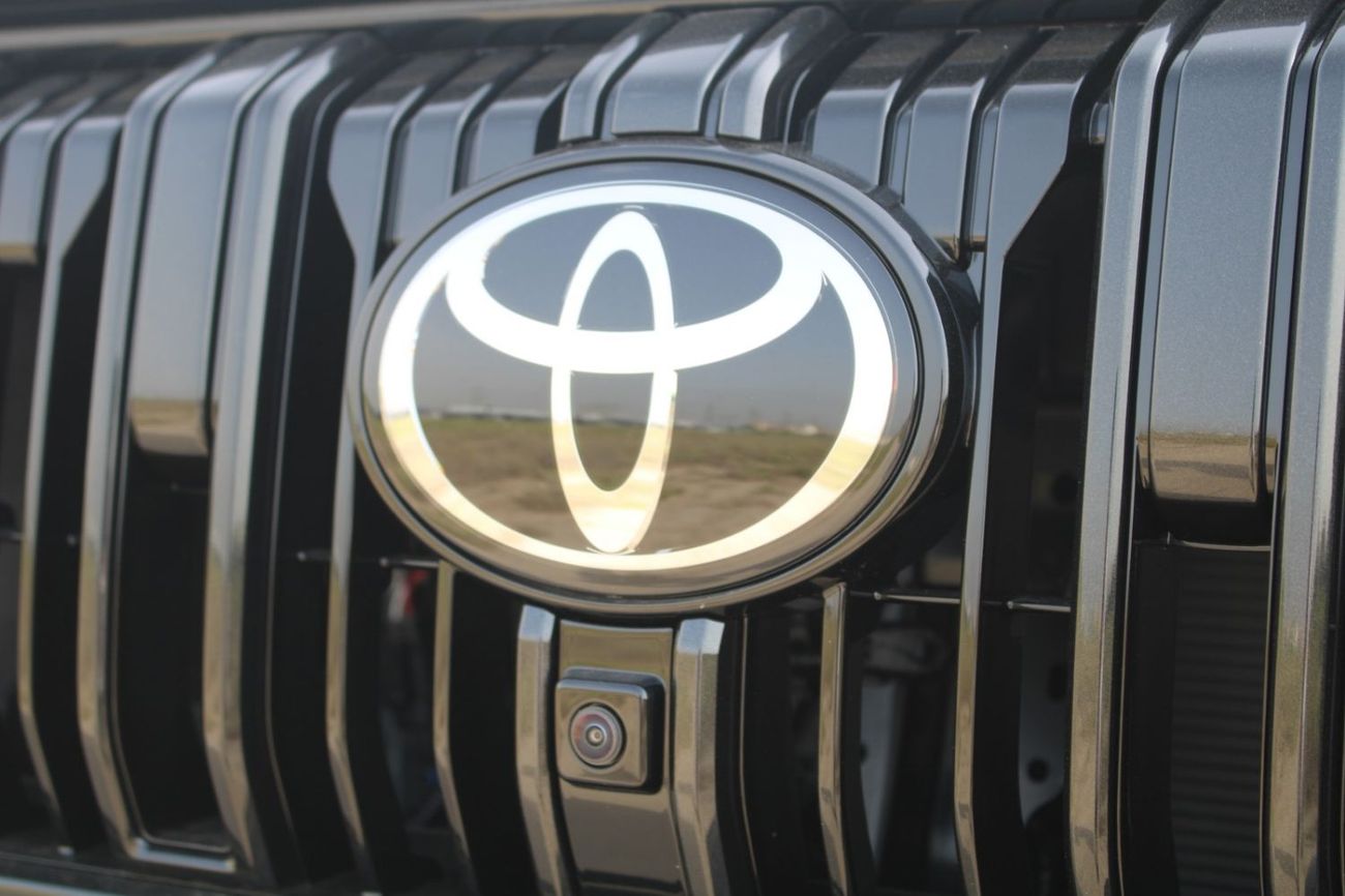 Toyota Prado BRAND NEW LAND CRUISER PRADO KAKADU ,28L ,DIESEL ,RIGHT HAND DRIVE