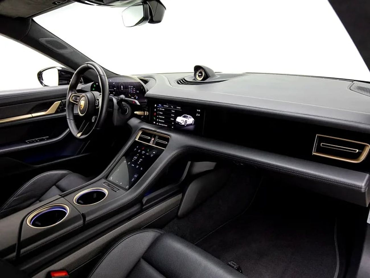 بورش تايكان Turbo S (755 HP)