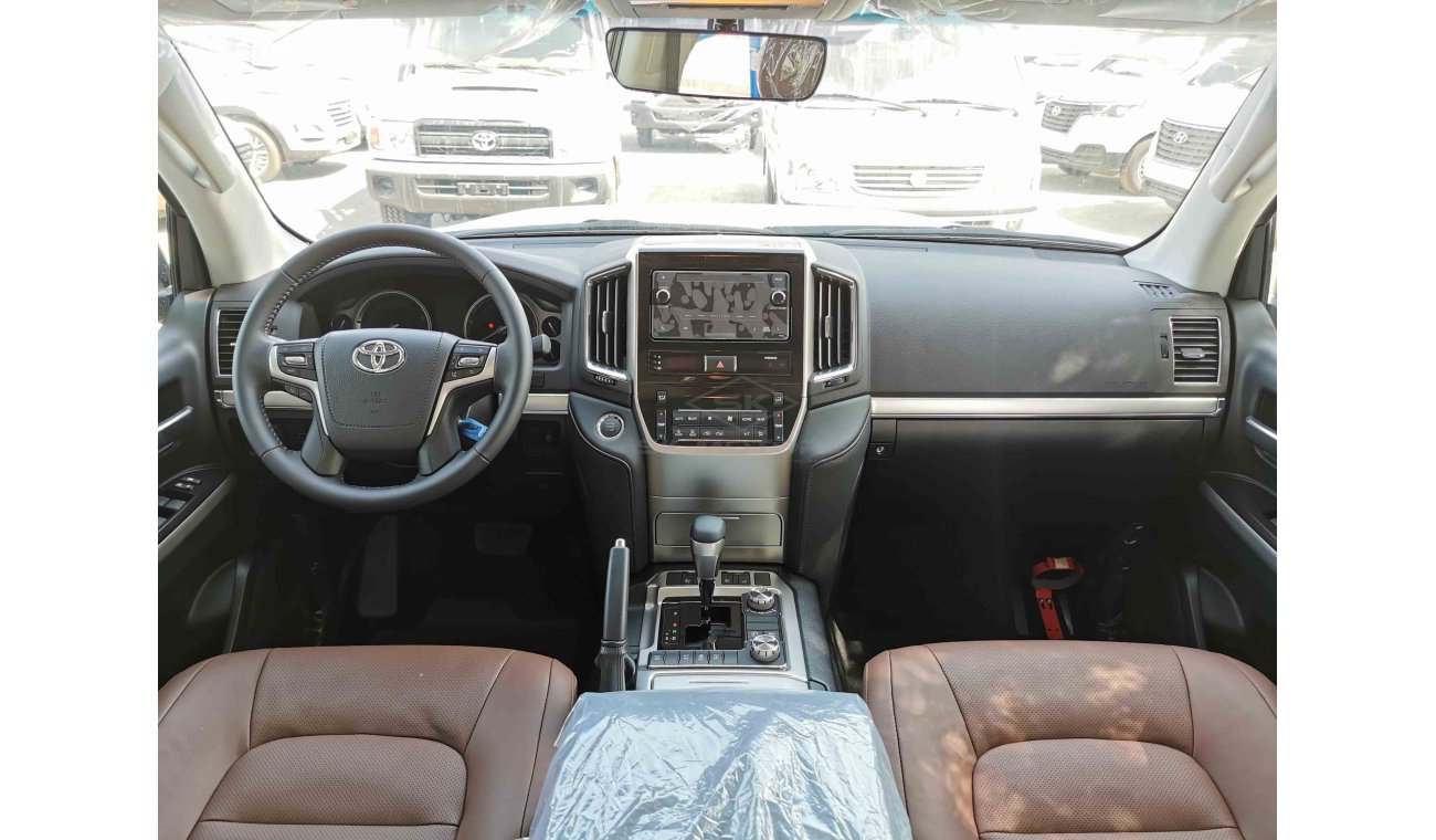 تويوتا لاند كروزر 4.5L V8 Diesel, 18" Rims, DRL LED Headlights, Front Power Seats, Cool Box, CD-AUX-USB (CODE # VX03)