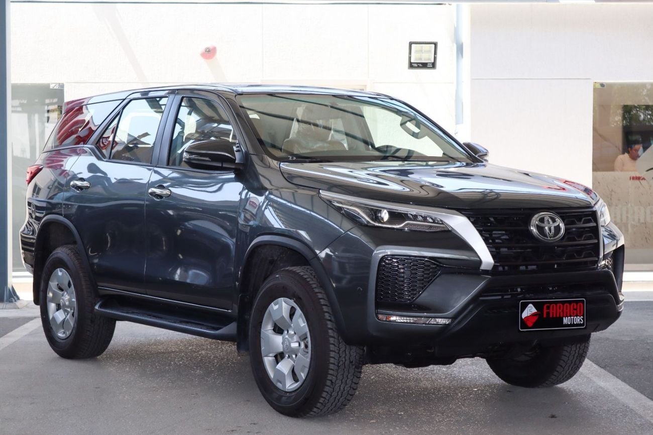 تويوتا فورتونر 2.4 DIESEL AUTOMATIC  **EXPORT ONLY**التصدير فقط خارج الخليج**