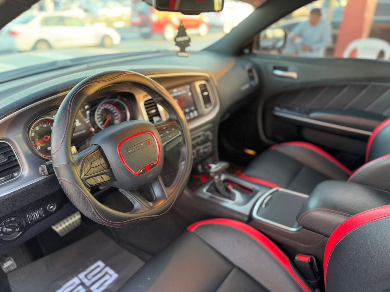 Dodge Charger R/T Mid 5.7L Dodge Charger R/T / 2019 / GCC / Free Accident/ V8