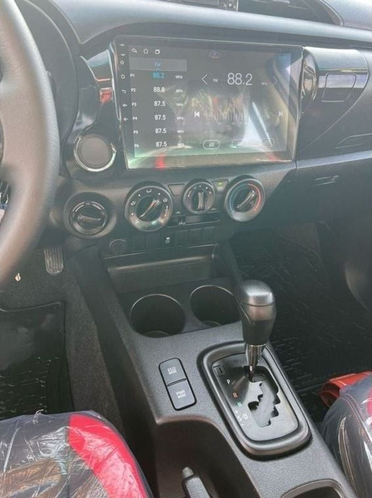 Toyota Hilux 2021 TOYOTA HILUX Adventure Option 2.7L  -  V4 - 4 Wheel Drive - LEATHER SEATS - AUTOMATIC TRANSMISS