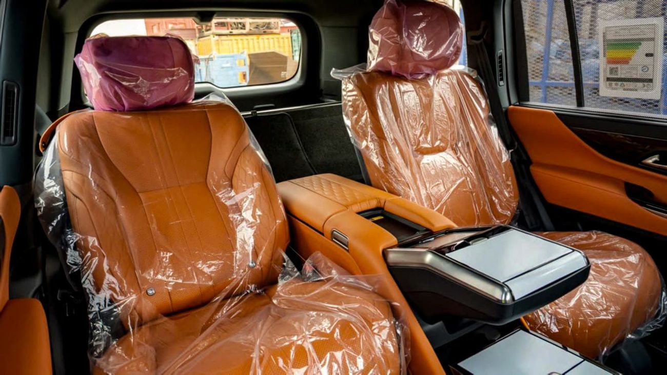 Lexus LX 700h LEXUS LX700h VIP 3.5L HYBRID PETROL 2025 GCC