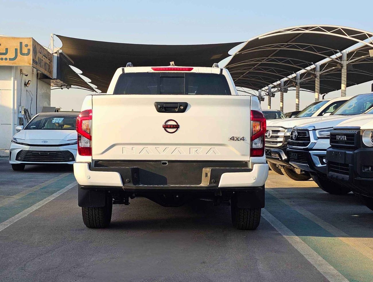 Nissan Navara PRO 4X / A/T / 2.5L V4 DSL / 360* CAMERA / BIG BODY / BED LINER / BODY KIT (CODE # 69081)