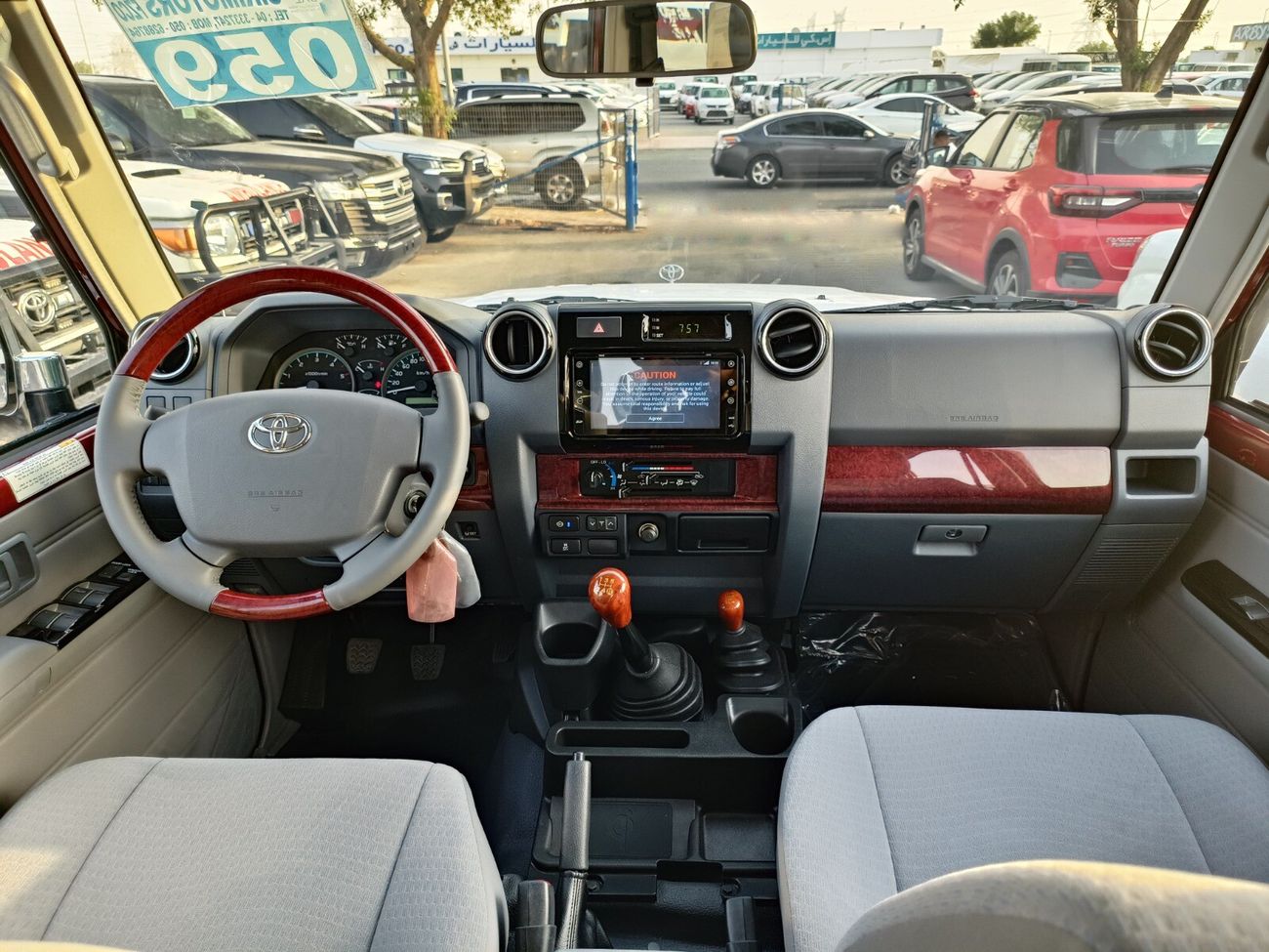 Toyota Land Cruiser Pick Up 4.5L,V8,DIESEL,DOUBLE/CABIN,DIFF/LOCK,OVER FENDER,WINCH,PICKUP,POWER WINDOW,FULL OPTION,MT,2022MY