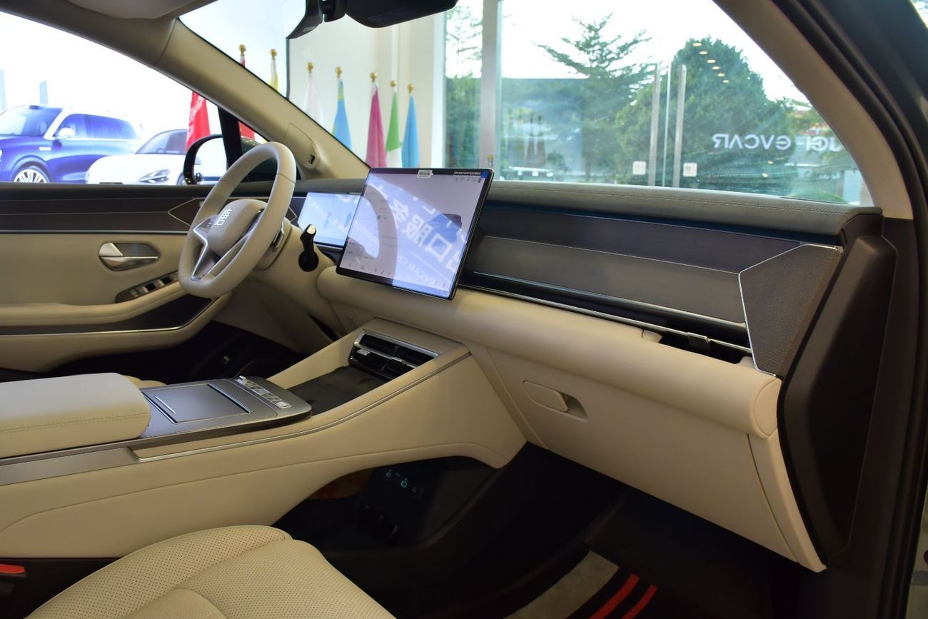 بي واي دي تانغ ل 600KM Four-wheel Drive LiDAR Flagship Model