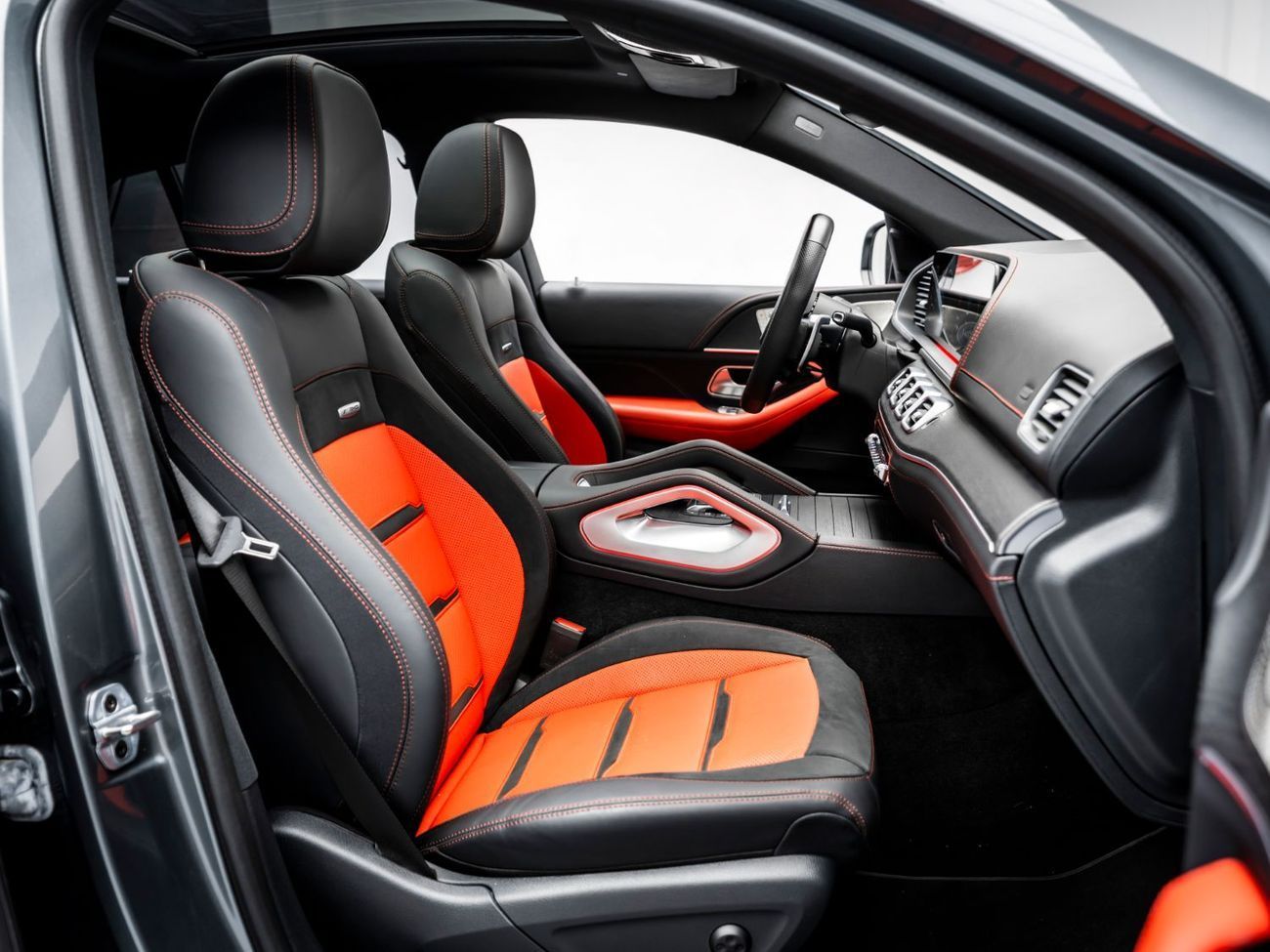 Mercedes-Benz GLE 53 AMG Coupe 4MATIC+ 2023 Mercedes GLE 53 AMG, 2028 Mercedes Warranty + Service Contract, Low KMs, GCC