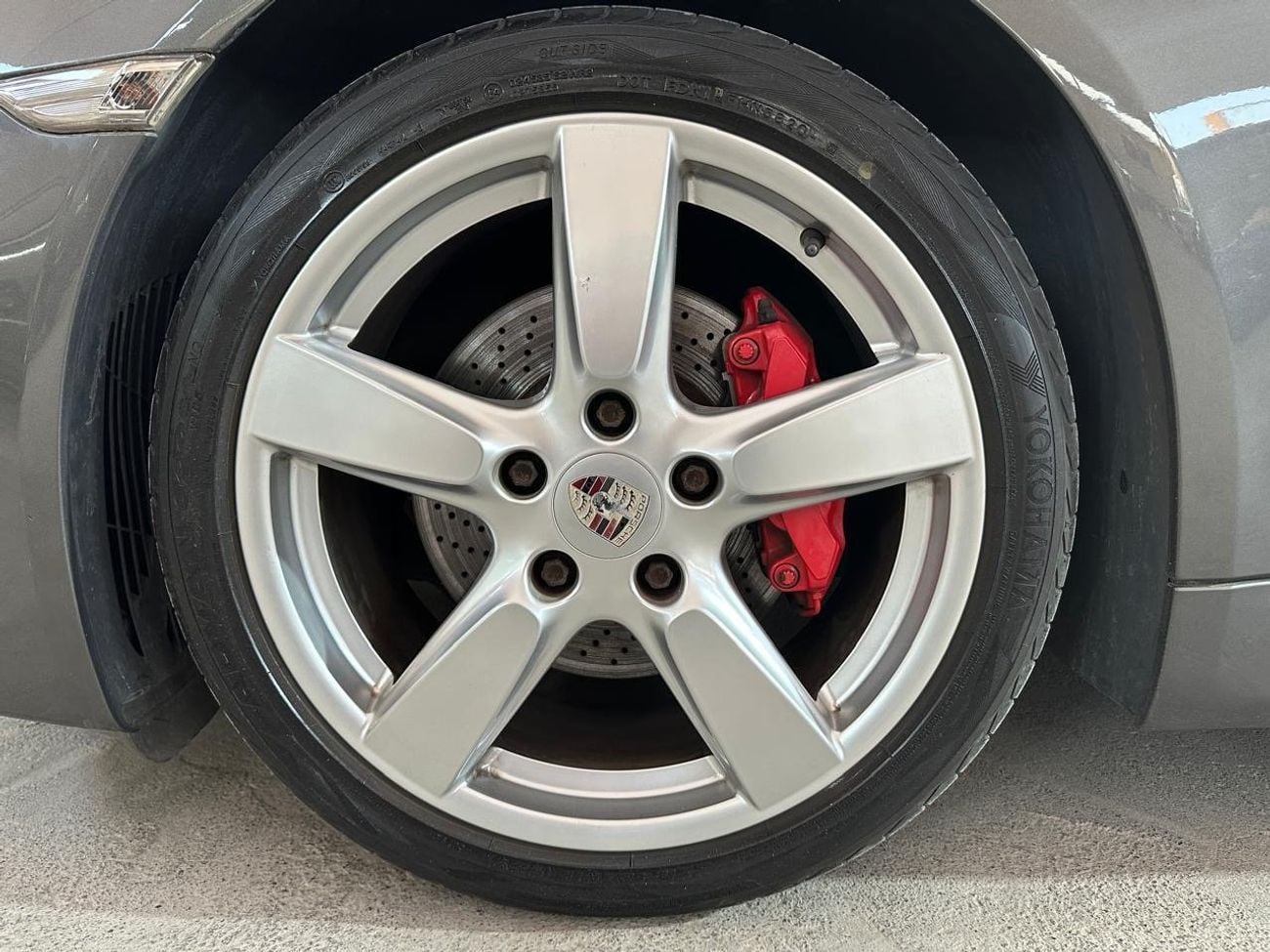 بورش كايمان PORSCHE CAYMAN S 2014 | MANUAL TRANSMISSION! | LOW MILEAGE | 19-INCH RIMS