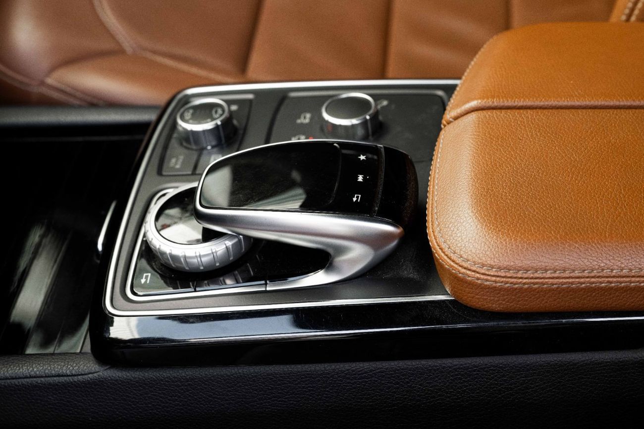 مرسيدس بنز GLS 500 GLS 500 | 2,742 P.M | 0% Downpayment | Pristine Condition!