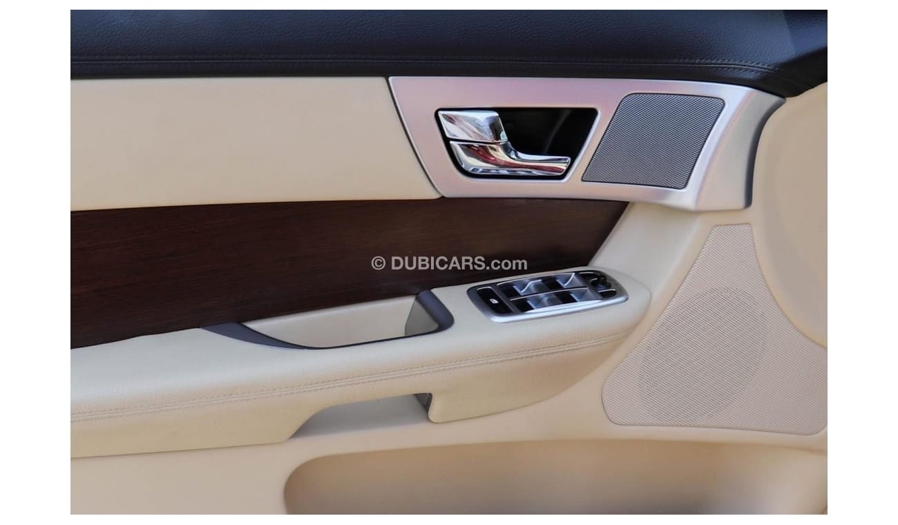 Jaguar XF Luxury X250