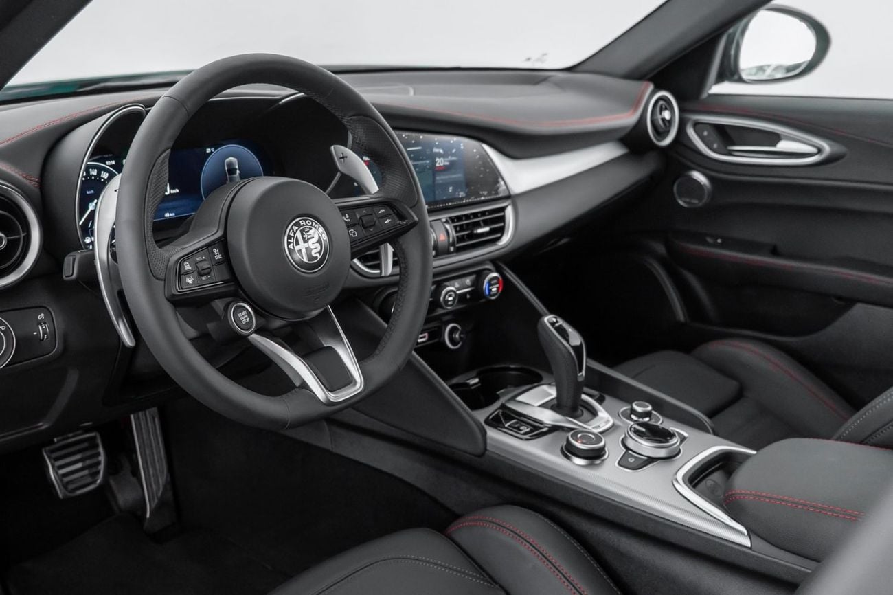Alfa Romeo Giulia 2025 Alfa Romeo Giulia Tributo Italiano / Agency Warranty & Service Package