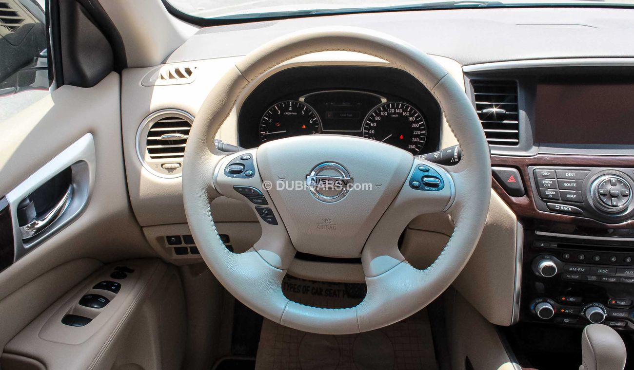 Nissan Pathfinder 4WD - SV