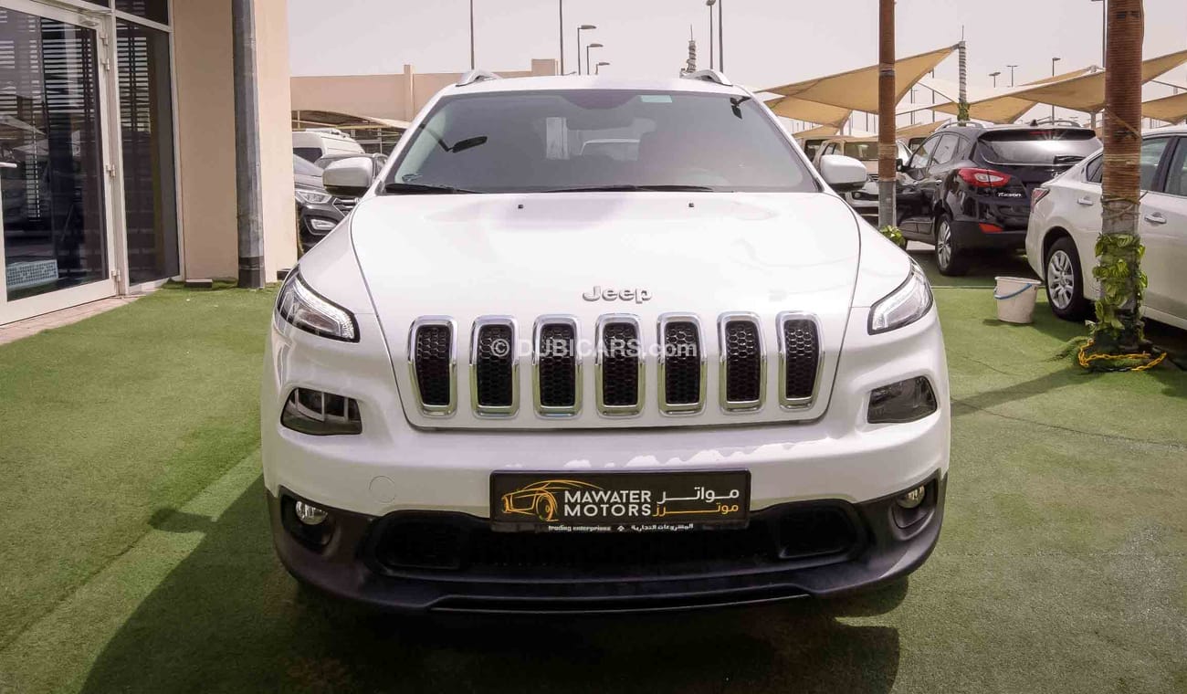 Jeep Cherokee AGENCY WARRANTY FULL SERVICE HISTORY GCC