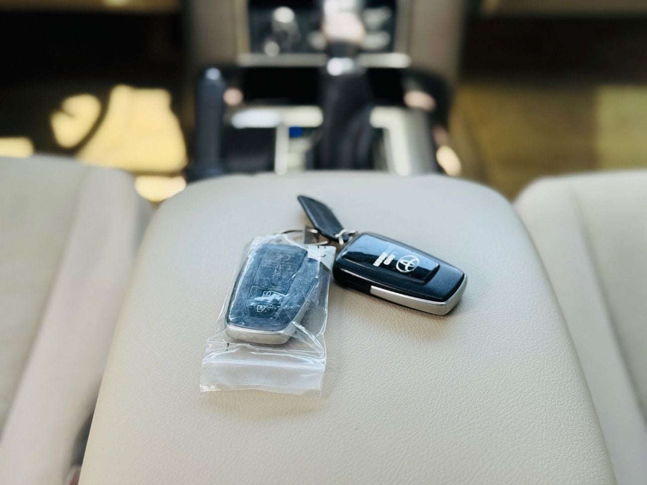 تويوتا برادو Toyota Prado Model 2022 fuel petrol cylinder 6 colour white Gear Automatic