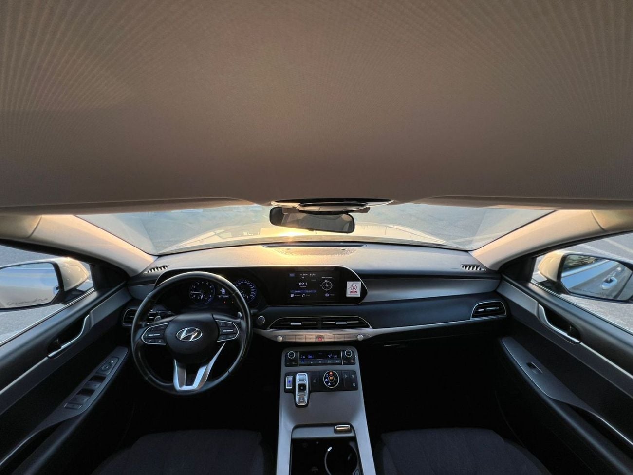 Hyundai Palisade 2022 Hyundai Paliside Gcc specs - 3.5L V6 -AWD 4x4 - Rear Camera & Sensor  - 7 Seater