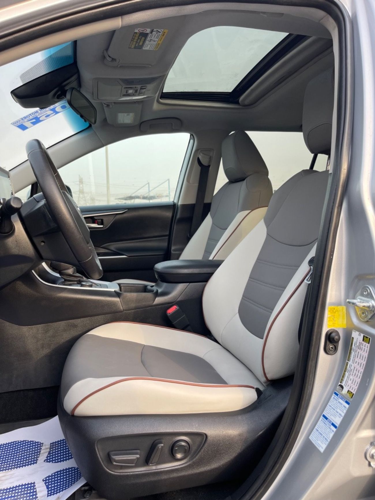 تويوتا راف ٤ 2021 TOYOTA RAV4 XLE HYBRID FULL OPTIONS IMPORTED FROM USA