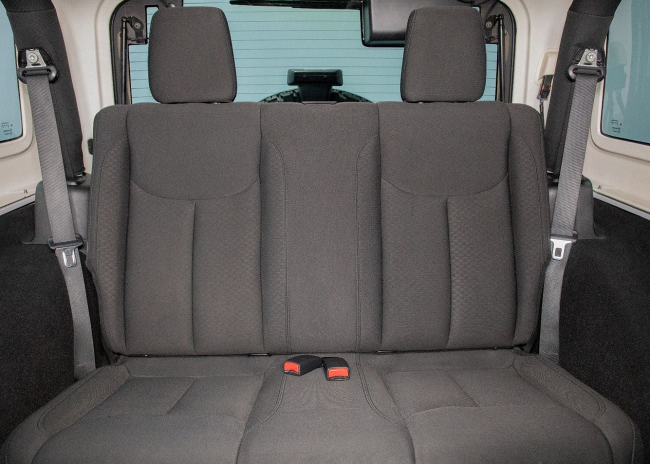 Jeep Wrangler Sport 3.6L A/T