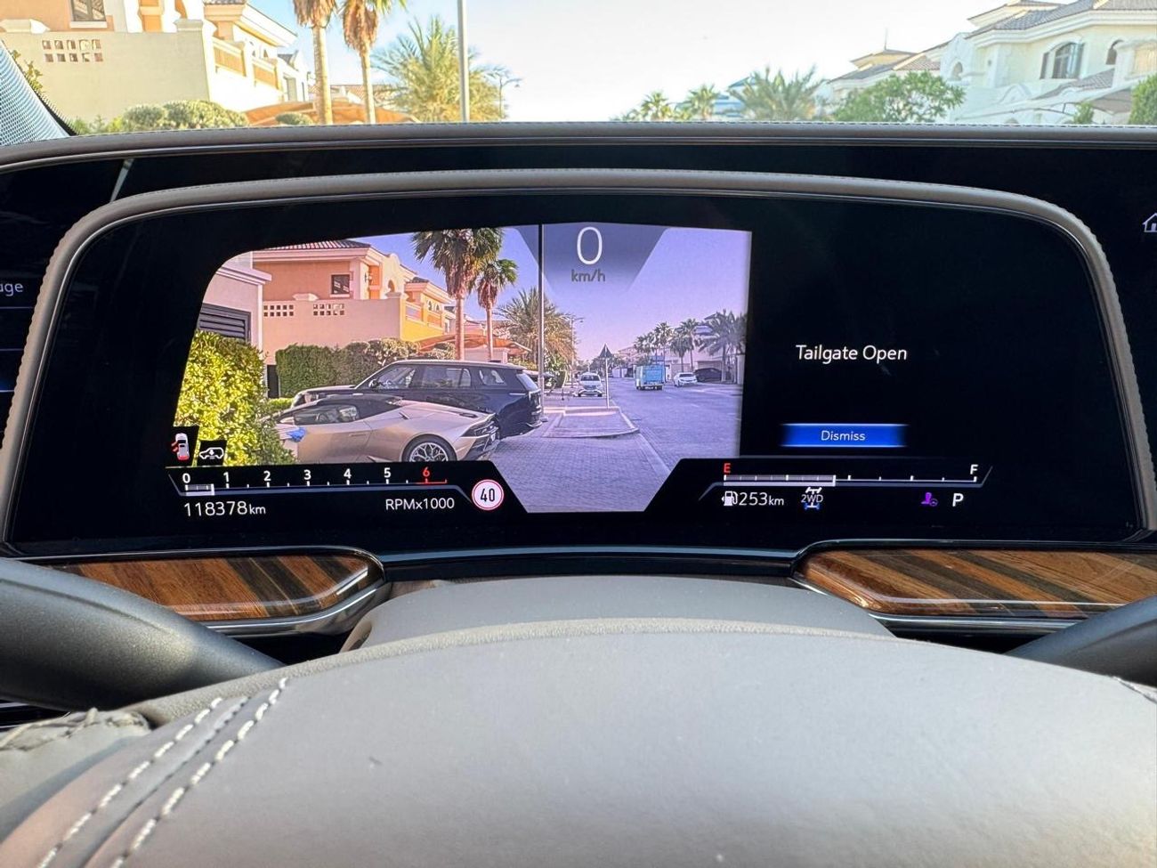 Cadillac Escalade Sport Platinum 6.2L 4WD