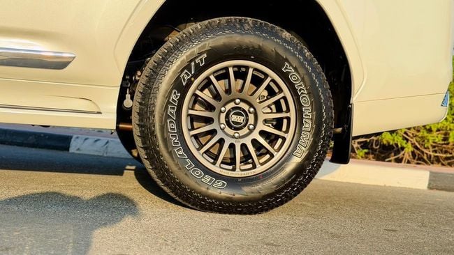 Toyota Land Cruiser GXR, миниатюра 30