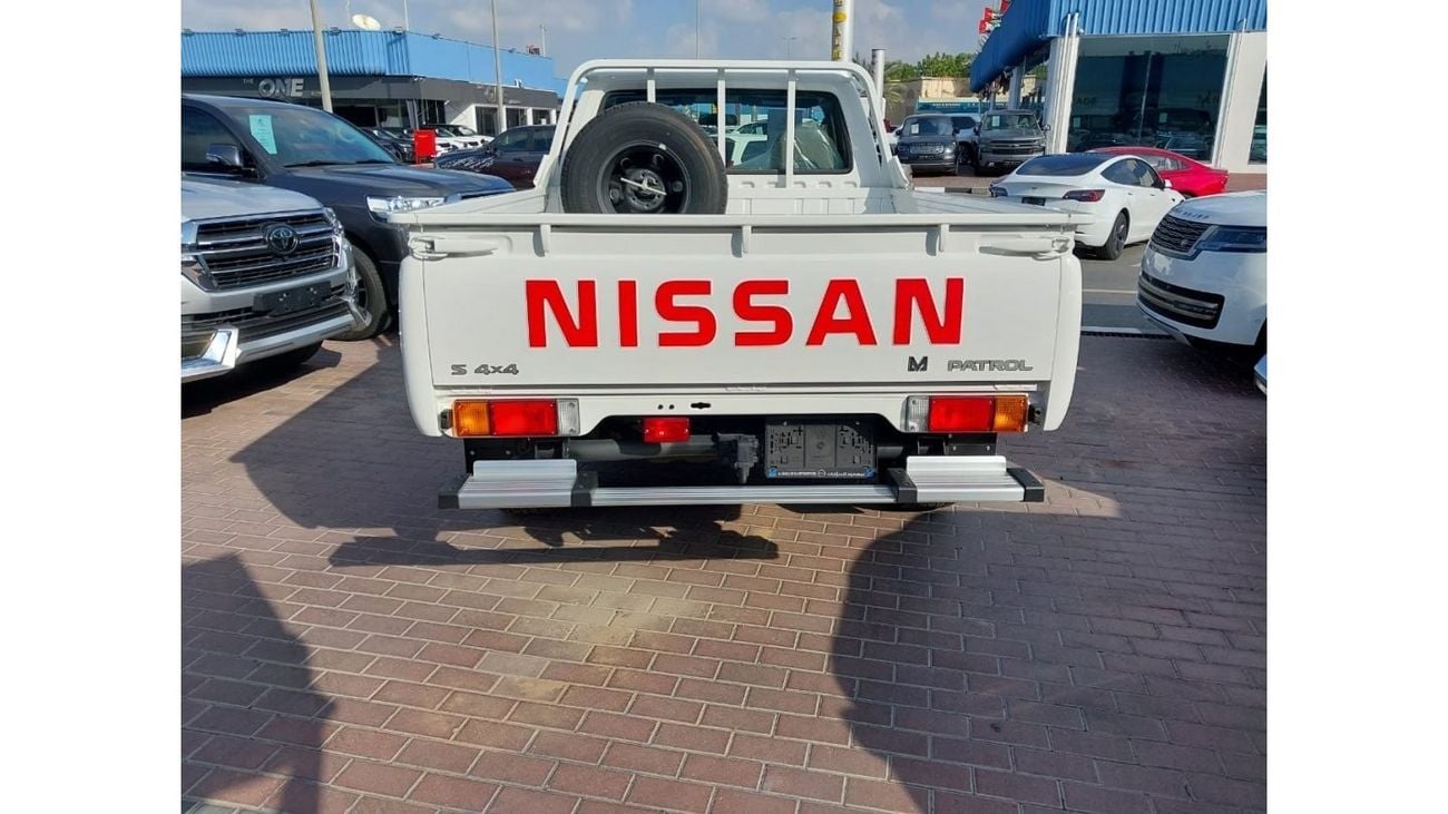 Nissan Patrol Pickup NISSAN PATROL VTC PICKUP 4.8 WARRANTY FROM AL MASAOOD