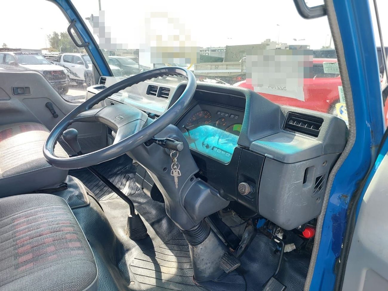 ميتسوبيشي فوسو كانتير MITSUBISHI CANTER ALUMINIUM BODY TRUCK RHD 1989 MODEL 4.2 L DIESEL MANUAL(PM22104)