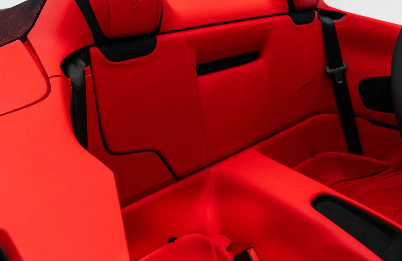 Ferrari Roma 3.9L V8 Twin-Turbocharged Engine