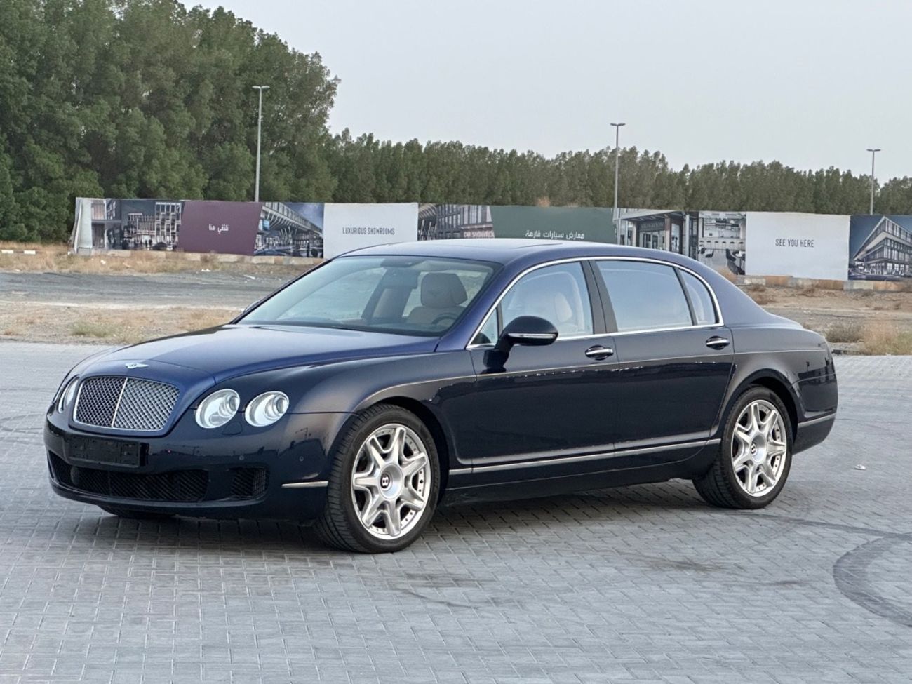 Bentley Continental Flying Spur MODEL 2010 GCC CAR PERFECT CONDITION INSIDE AND OUTSIDE FULL OPTION