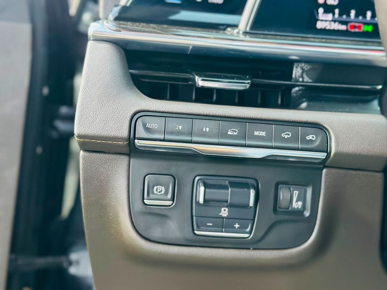 كاديلاك إسكالاد PREMIUM LUXURY
