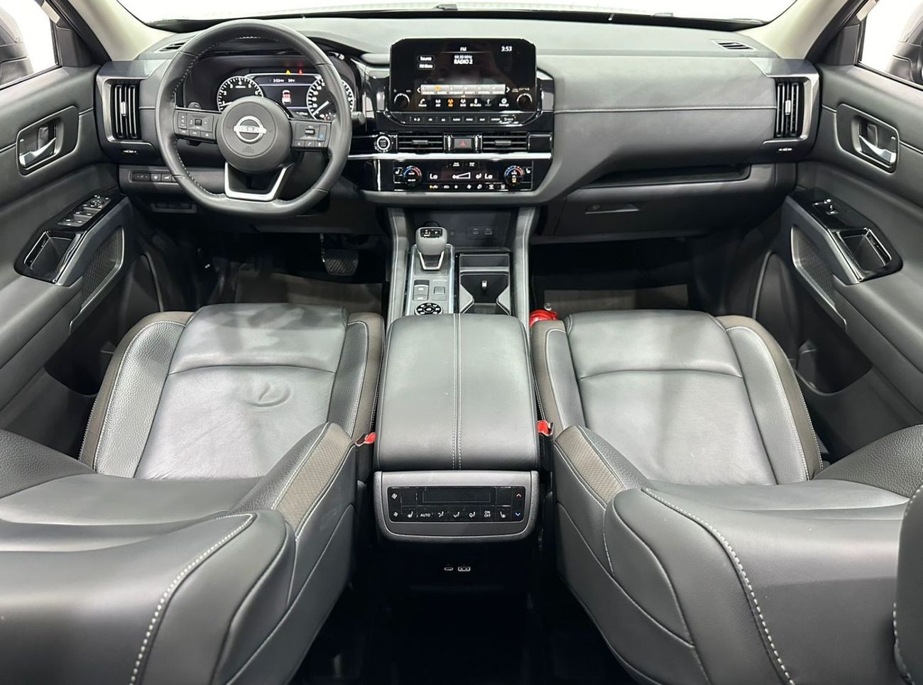 Nissan Pathfinder 2022 Nissan Pathfinder SV(8 Seater), Nov 2027 Nissan Warranty, Full Service History, GCC