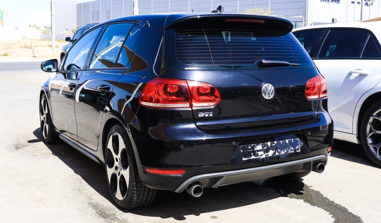 Volkswagen Golf GTI