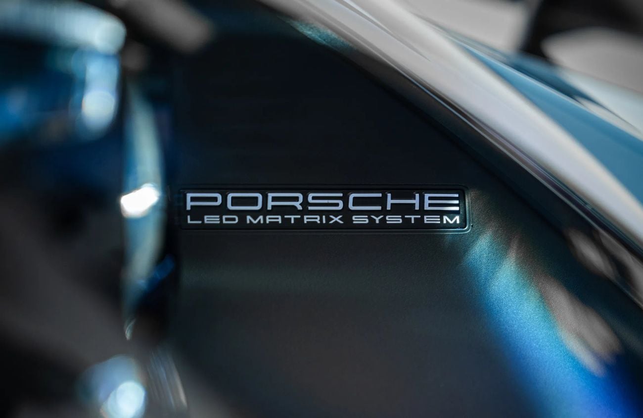 Porsche 911 4.0L F-6 Naturally Aspirated Engine
