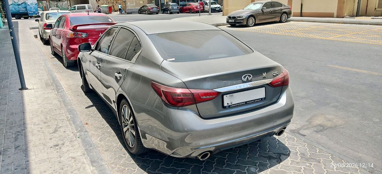 Infiniti Q50 Luxe