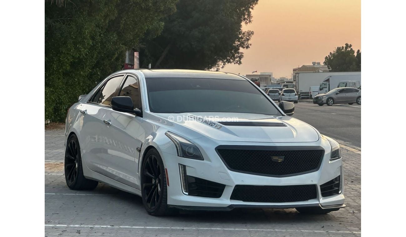 كاديلاك CTS V