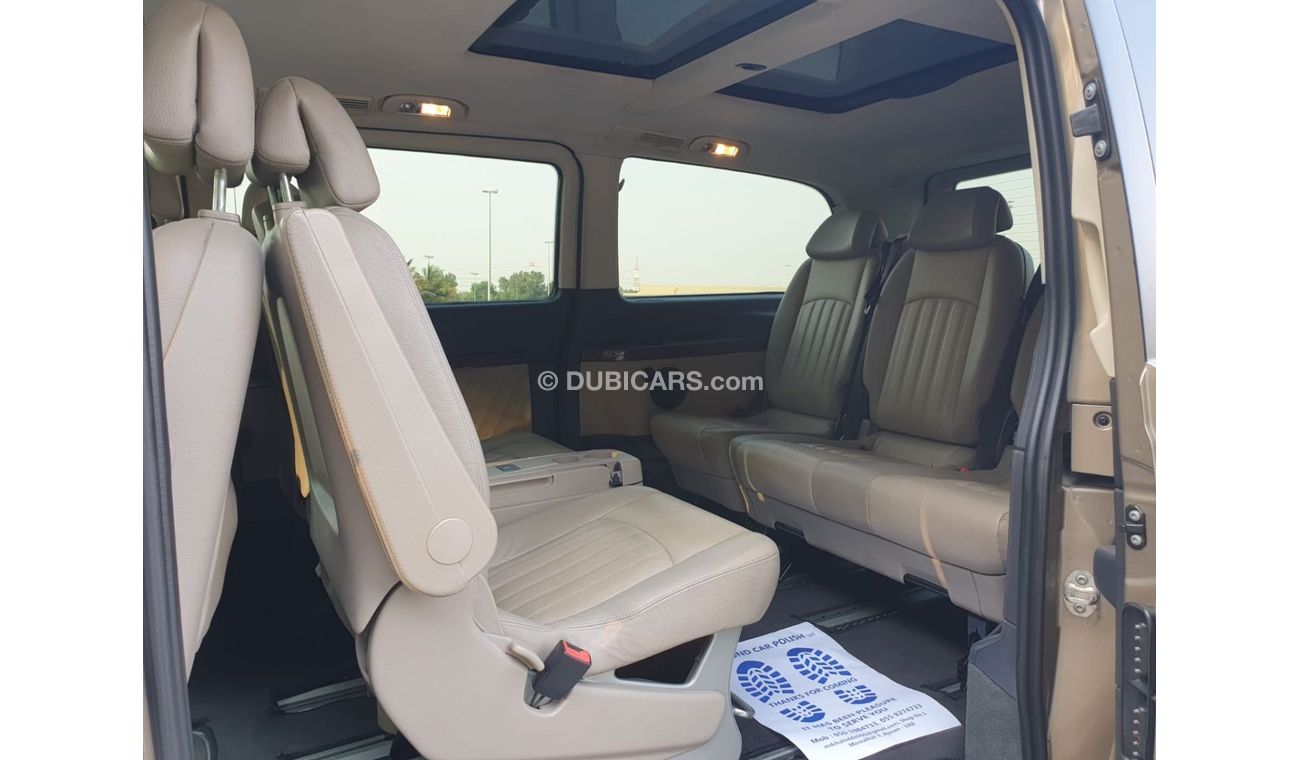 Mercedes-Benz Viano Mercedes Viano 2011 GCC // Full option // Perfect condition // no accident
