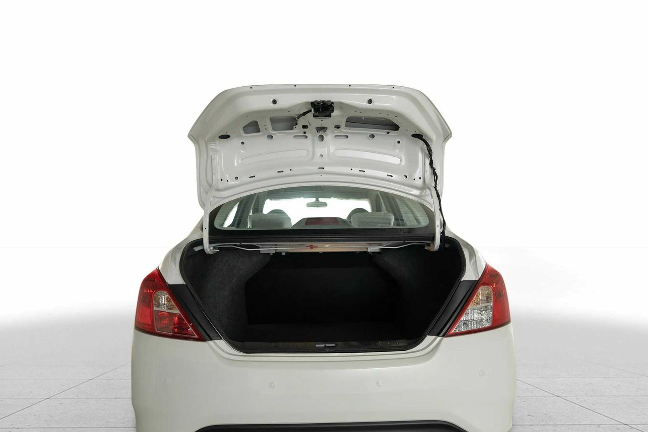 Nissan Sunny SV 1.6L SV 1.6