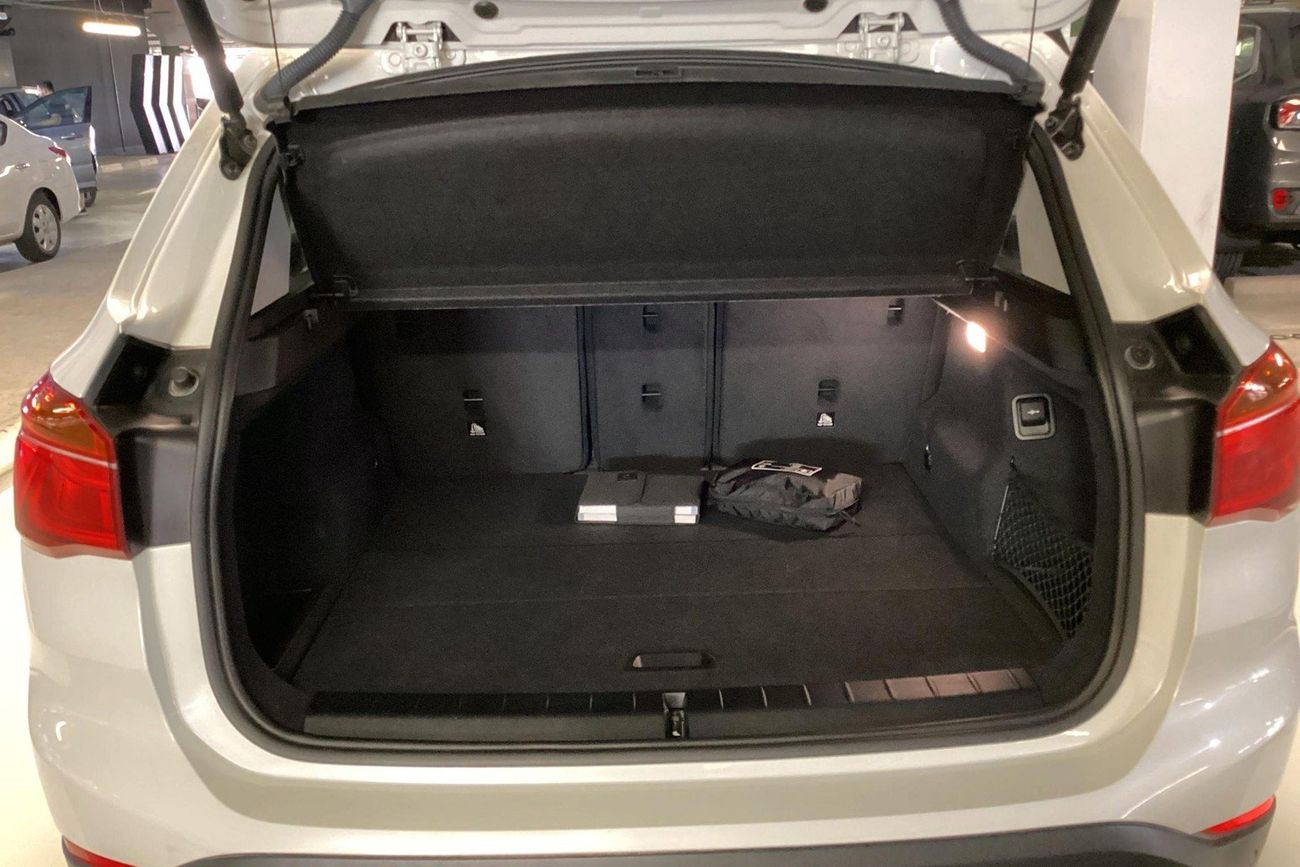 بي أم دبليو X1 sDrive 20i Sport Line | شامل الضمان | 0 ﺪﻔﻋﺓ ﺃﻮﻟﻯ