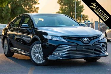 Toyota Camry 2020 Toyota Camry 3 5l Limited Bsa Abs Rcta 3 Drive Modes Export Only White Color Only For Sale Aed 98 000 Black 2020