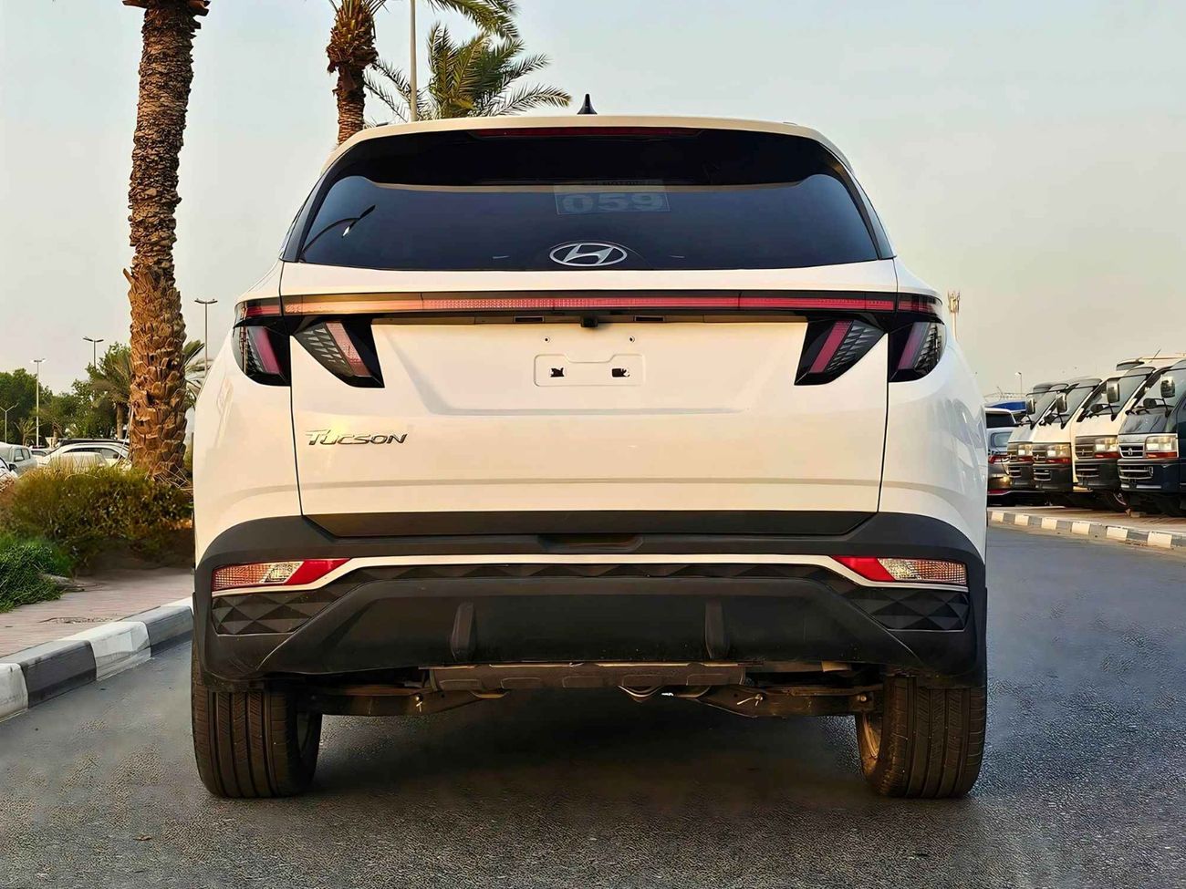 هيونداي توسون /SEL LIMITED AWD/ LOW MILEAGE/ ELECTRIC/ LEATHER/ HEATING SEATS SUNROOF/ DVD/ EXPORT ONLY/ LOT#57476