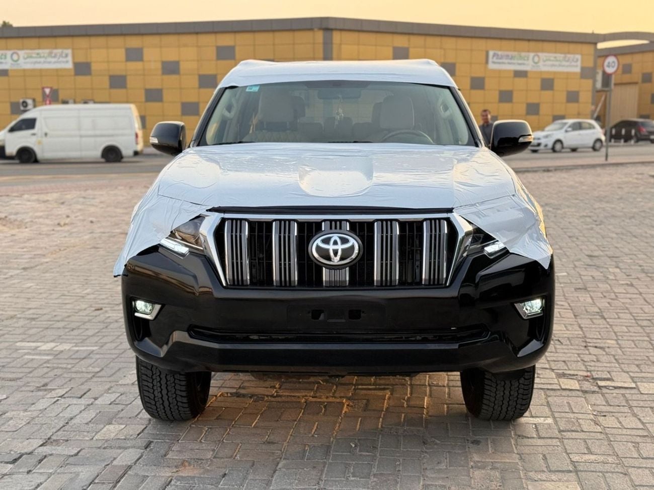 تويوتا برادو TX-L 2.7L (271 HP)