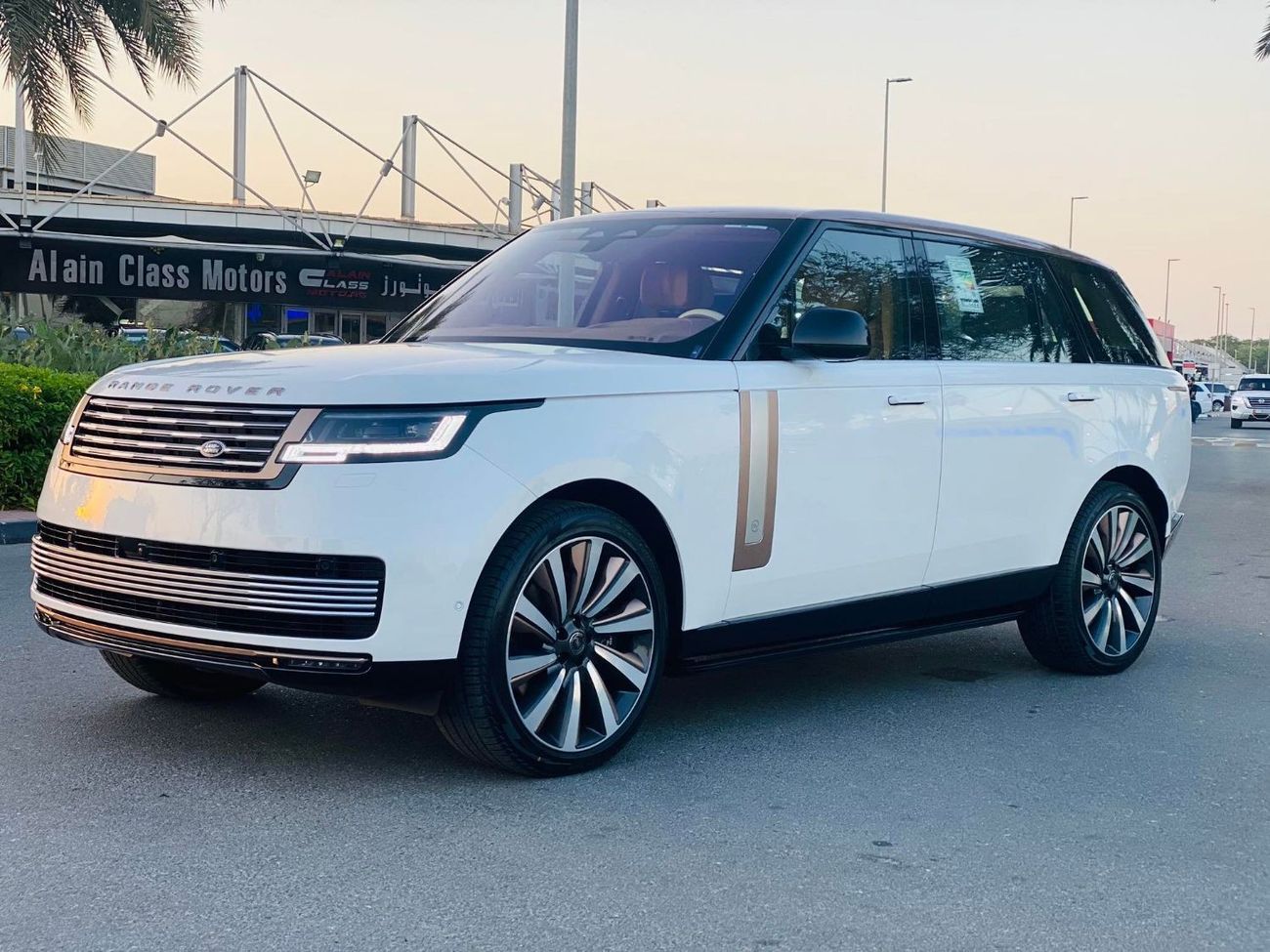 New Land Rover Range Rover 615 HP GCC SPEC UNDER WARRANTY AND SERVICE ...