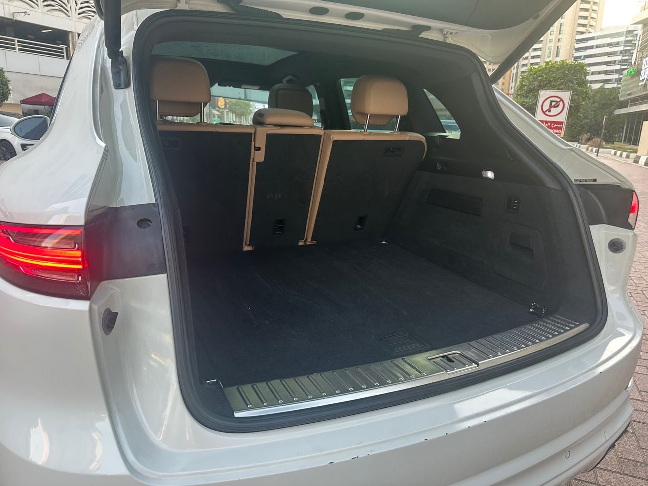 Porsche Cayenne S Platinum Edition Turbo