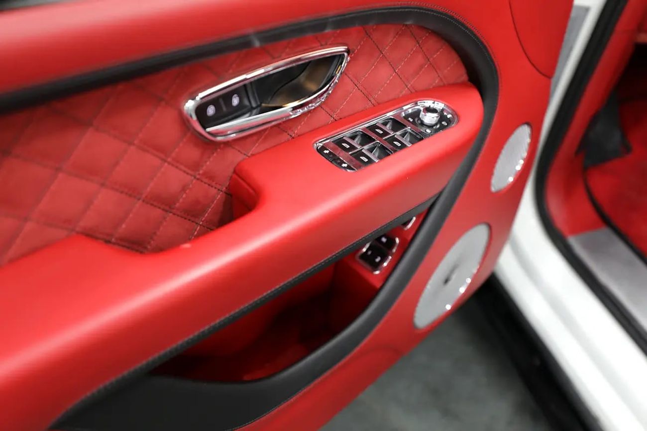 Bentley Bentayga Speed ! Perfect Condition | Service Contract + 3 Years Warranty | 100% Finance W12 Ref#C038111