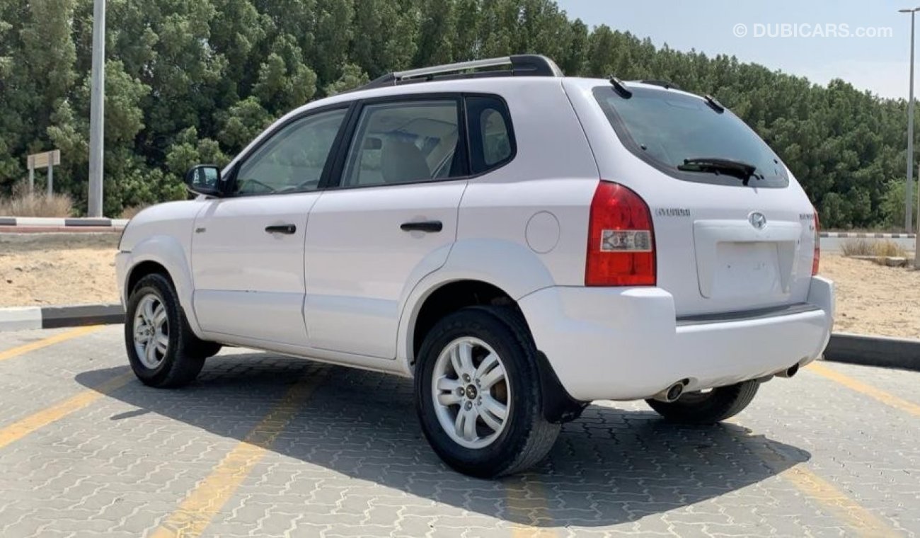 Hyundai Tucson 2008 V6 4x4 Ref#723