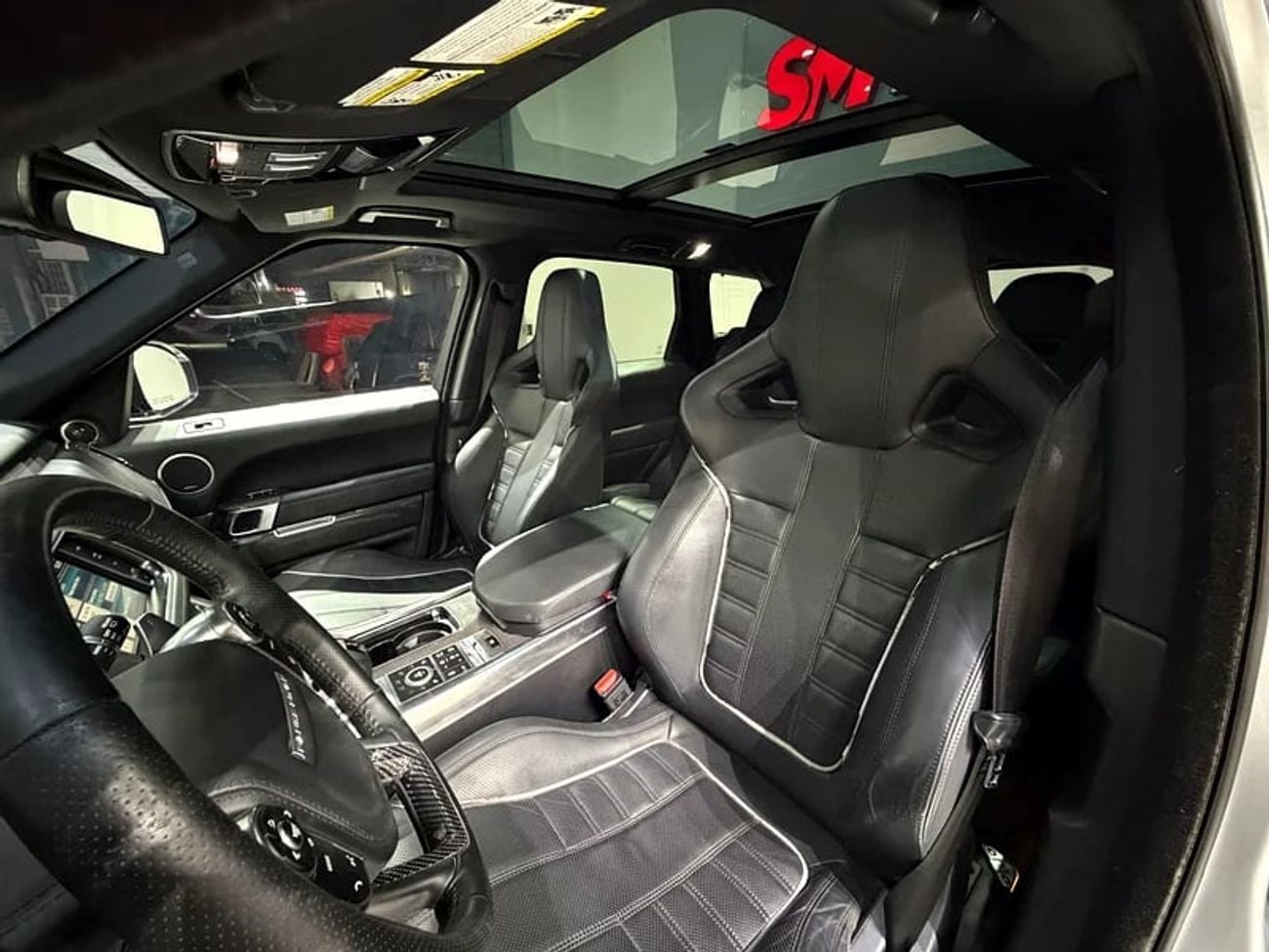 لاند روفر رينج روفر سبورت SVR 5.0L (550 HP) CLEAN TITLE V8 SUPERCHARGED FULLY ORIGINAL PAINT SVR LOW KM