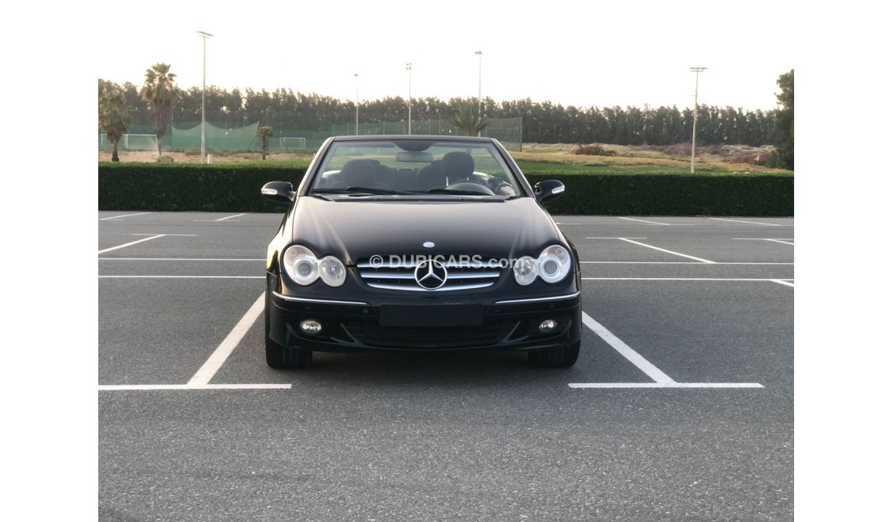 مرسيدس بنز CLK 200 موديل 2009 خليجي  حاله ممتازه جدا من الداخل والخارج مالك واحد من الوكاله